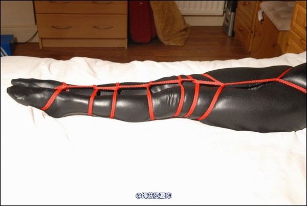 simplytied - Zentai tied 第 32 张图片