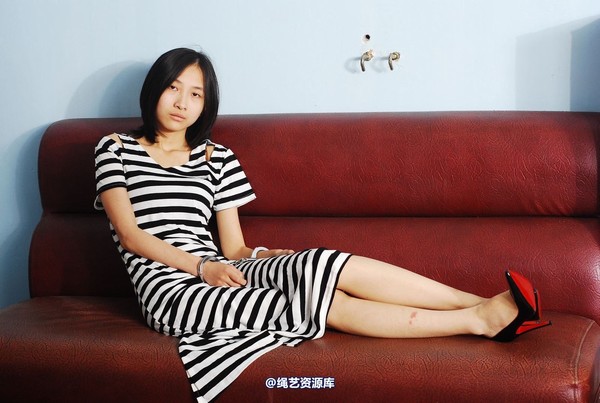 唯美之家 - 白雪试服装10 第 44 张图片