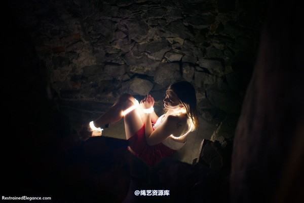 restrainedelegance - Captured By Light 第 106 张图片