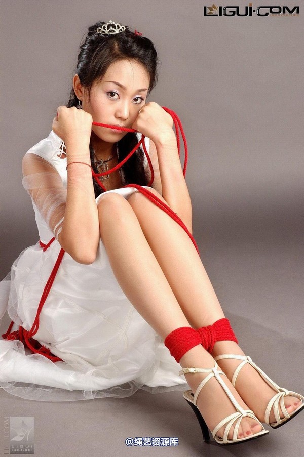 丽柜美束 - 2008-10-21 琳达 第 34 张图片