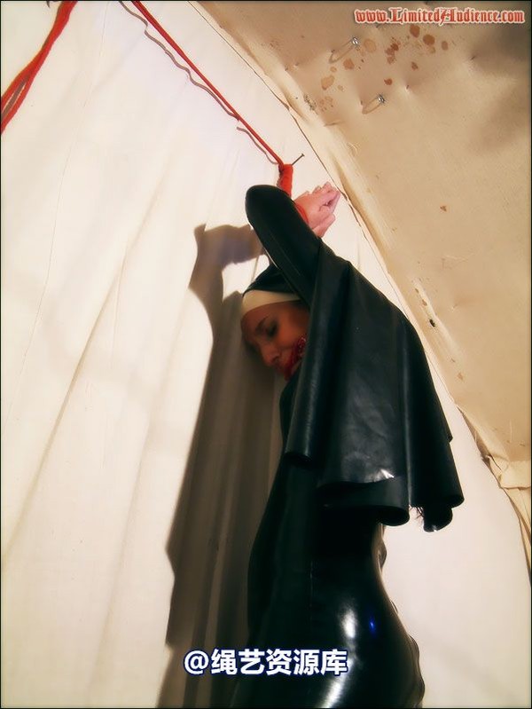 limitedaudience - 2007 sammie b rubber nun 第 51 张图片