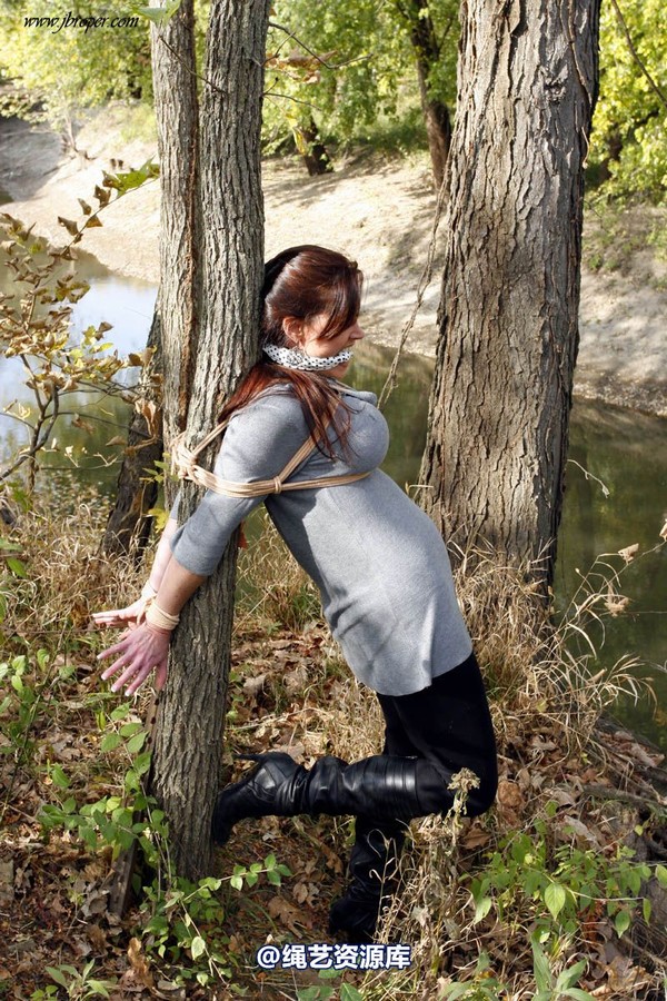 jbroper - Christina Carter 2011-3 第 42 张图片