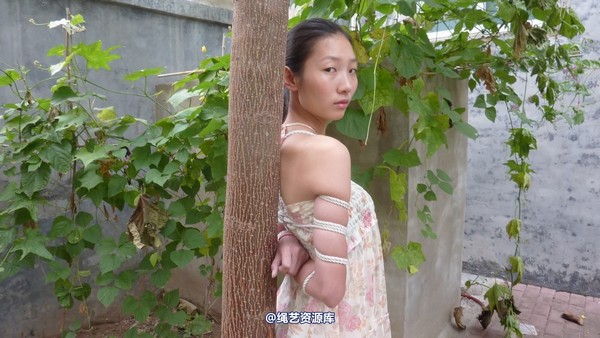 mj影视 - 夏晓夏唯美 第 23 张图片