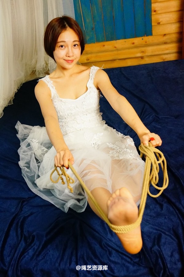 dk13美束馆 - 9.16-小仙儿白婚纱-B130P 第 63 张图片