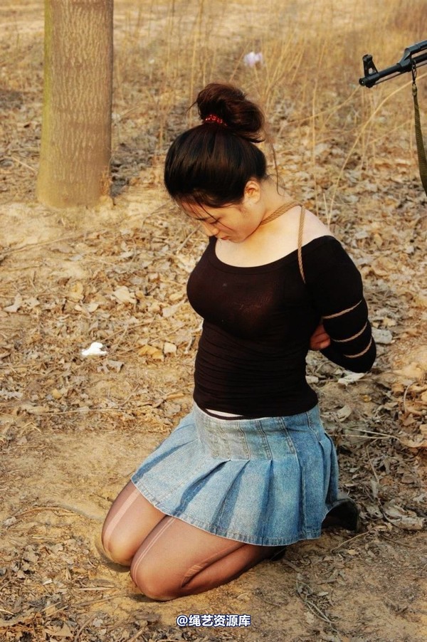 mj影视 - 2013-3-4陈沫踏青 黑丝美女最终的不归路 第 42 张图片