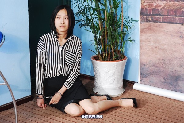 唯美之家 - 白雪试服装12 第 65 张图片