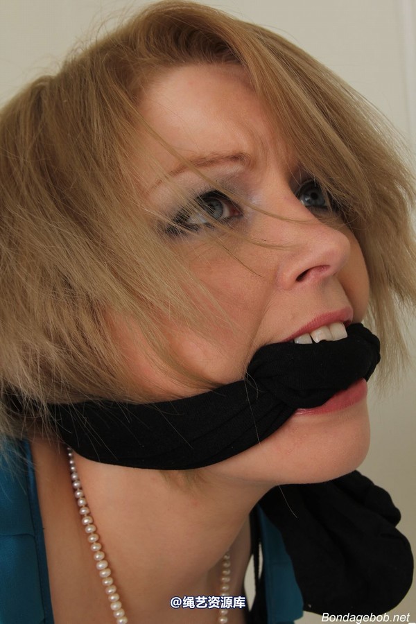 bondagebob - Temptress Kate Pantyhose gag 第 139 张图片