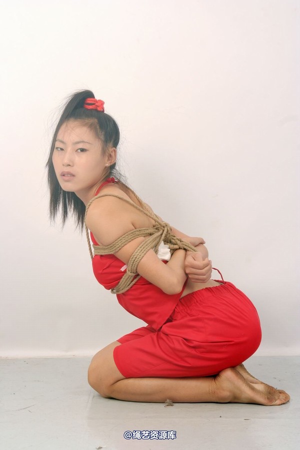 雅俗阁 - 2013-NO.3Model 雅曼-古代女犯系列3 第 4 张图片