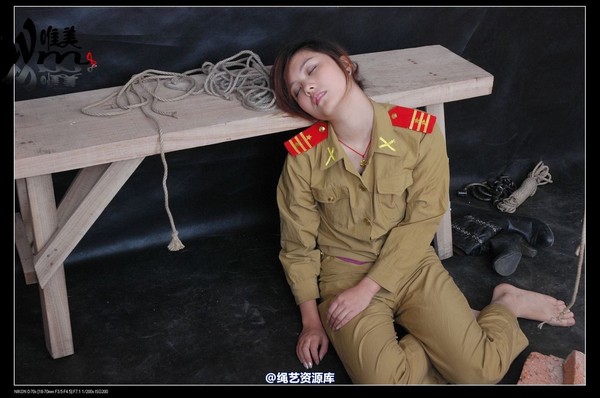 唯美之家 - 2008-12-18军统女特务受刑(剧照) 第 60 张图片