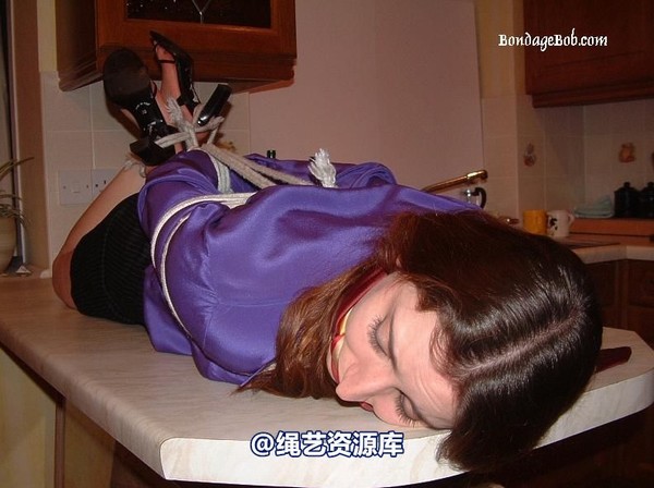 bondagebob - Jasmine De Launay The mystery intruder 4 第 22 张图片