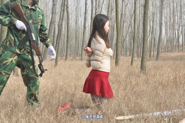 mj影视 - 车模梅晓雯 第 310 张图片