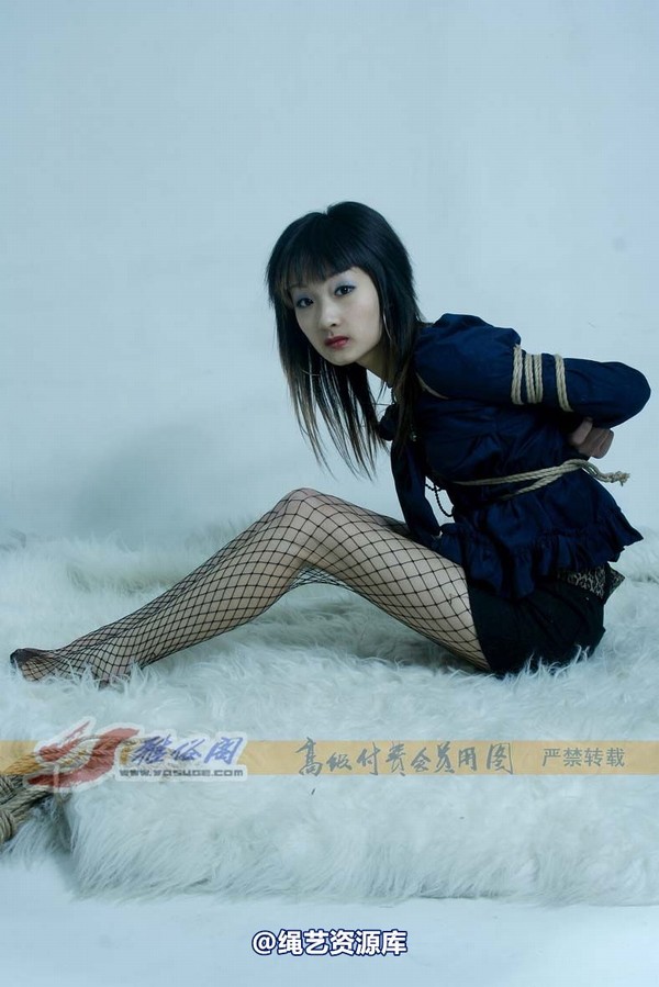 雅俗阁 - 20070404雪儿制服 第 13 张图片