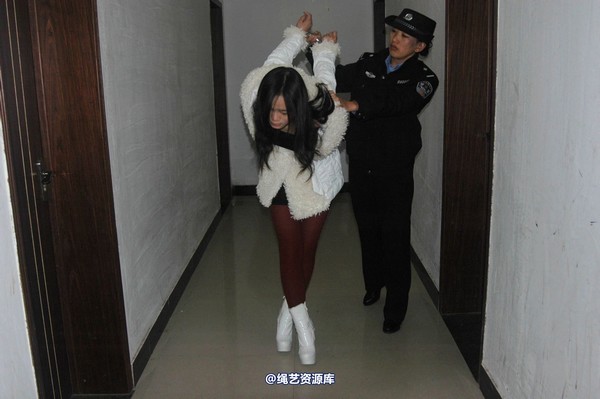mj影视 - 安娜抓捕2013-04-13 第 31 张图片