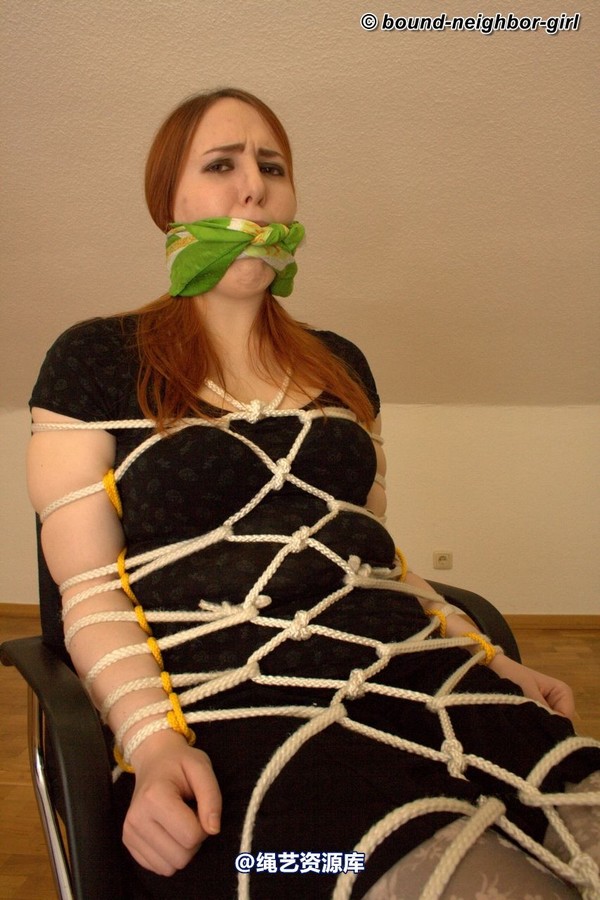 bound-neighbor-girl - Caprice - Office bondage 3 第 6 张图片