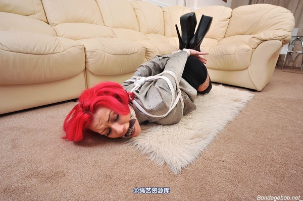bondagebob - Becky Holt Hogtied 第 92 张图片