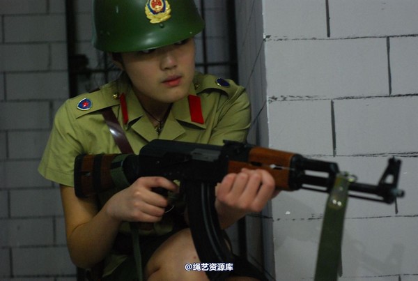 唯美之家 - 新模小贤军装 第 19 张图片