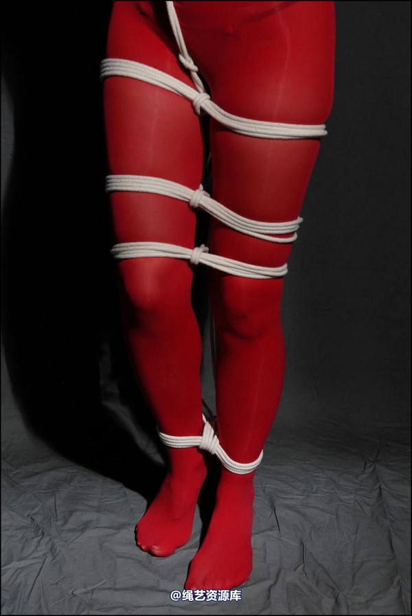 simplytied - Sophia in red 第 34 张图片