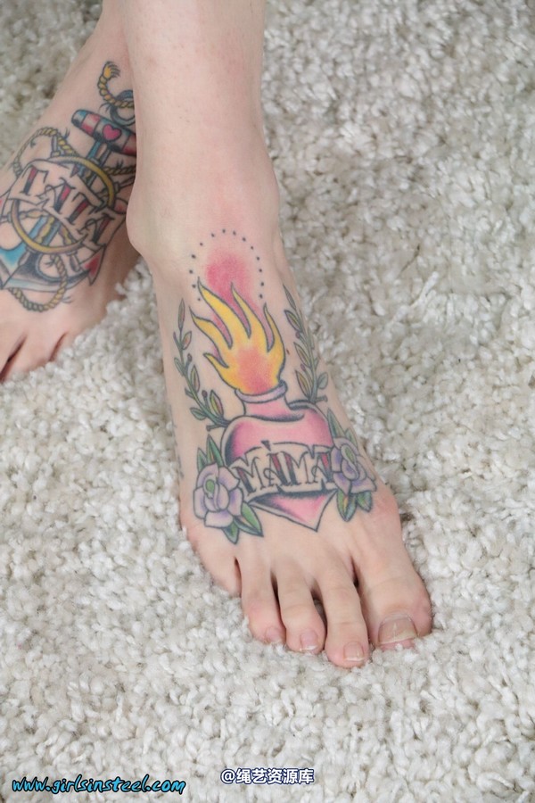 girlsinsteel - Tattoo model very helpless 第 18 张图片