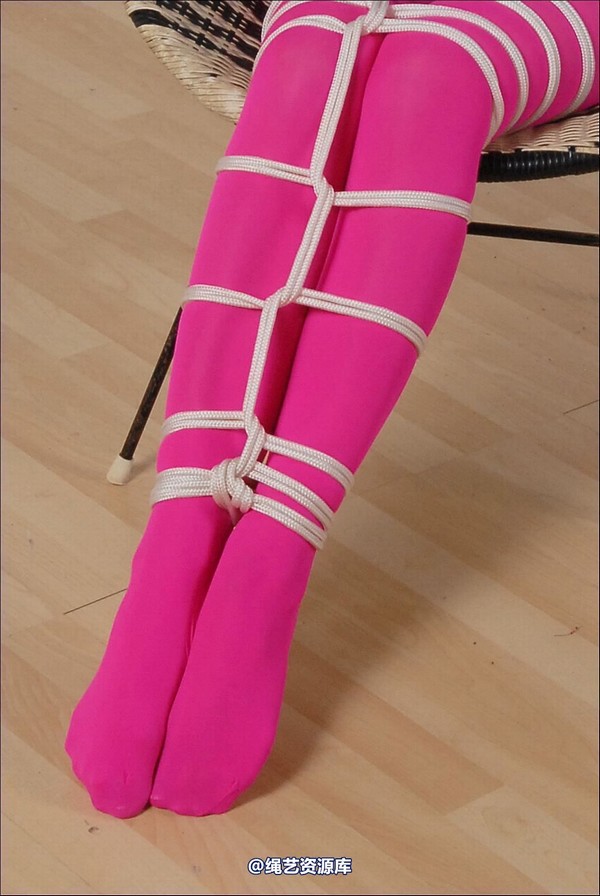 simplytied - Blue Leotard pink tights 第 34 张图片