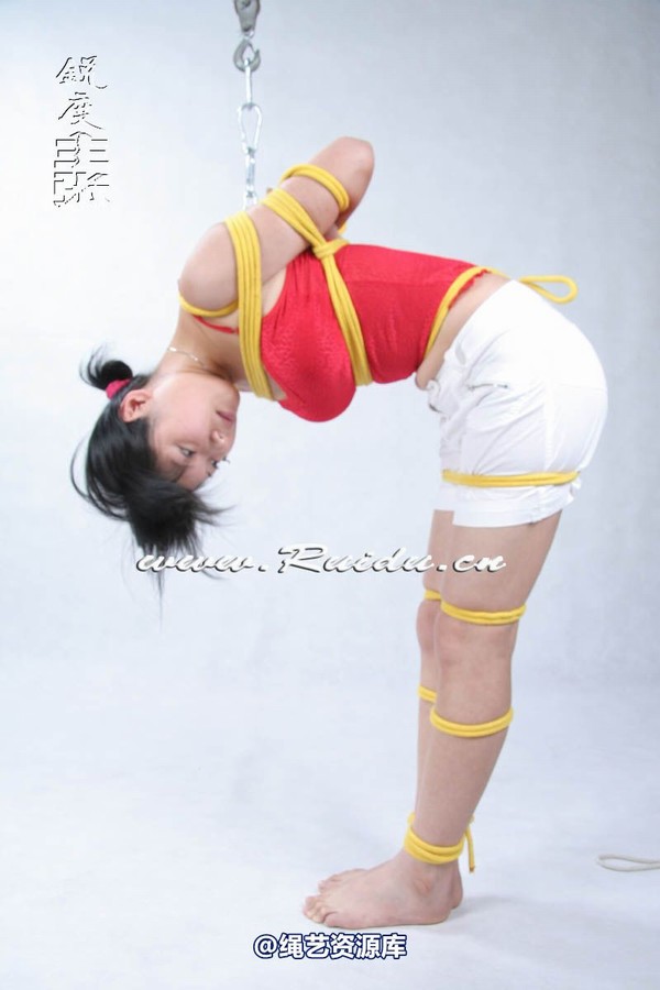 锐度主张 - 婷婷和嫣儿KB悬吊 第 267 张图片