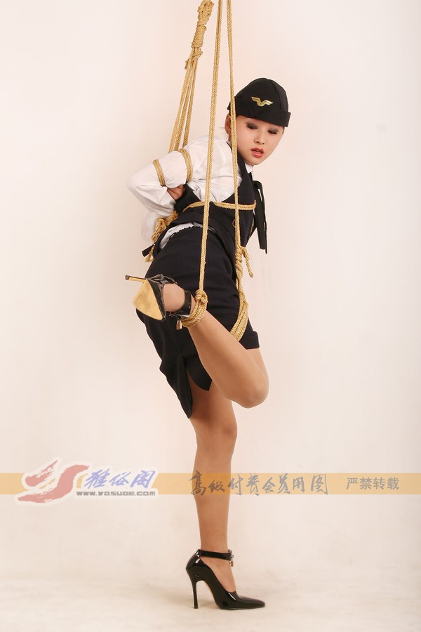 雅俗阁 - 20060404雅思空姐吊绑 第 108 张图片