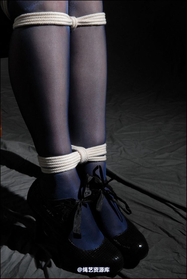simplytied - Navy with hat 第 20 张图片