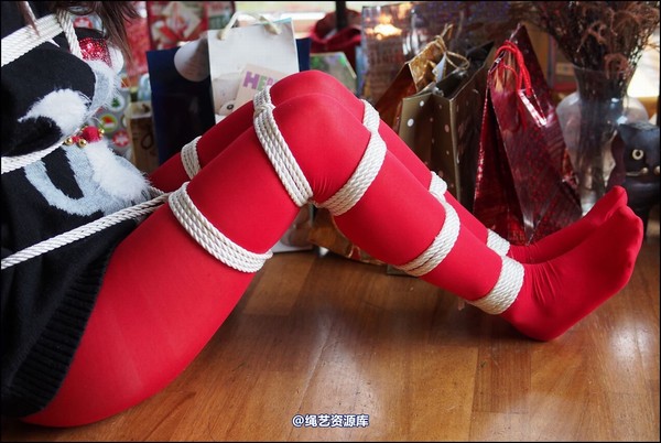 simplytied - Jinx in Christmas jumper 第 14 张图片