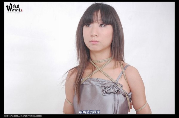 唯美之家 - 2008-10-10绣绣晚礼服 第 75 张图片