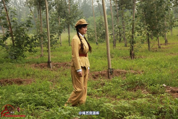 红豆的天空 - 一组解放军装的拍摄花絮 第 2 张图片