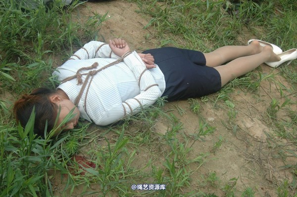 mj影视 - 血的代价执行刑场 失禁战栗2013-08-26 第 107 张图片