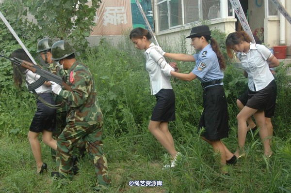 mj影视 - 血的代价执行刑场 失禁战栗2013-08-26 第 146 张图片