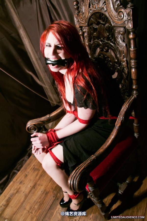 limitedaudience - 2011 ivory throne bound 第 27 张图片