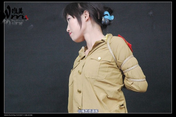 唯美之家 - 2008-08-06水柔军装 第 192 张图片
