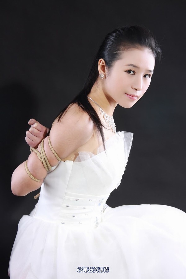 神艺缘 - 184-婚纱KB 第 69 张图片