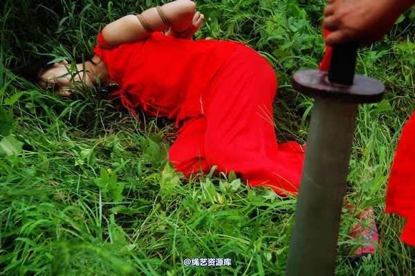 mj影视 - 血的代价-红罪衣刑场木驴斩－梅晓芳2013-08-26 第 183 张图片
