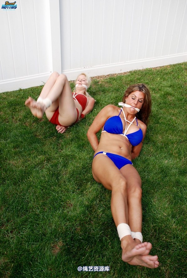 boundhotties - BROOKE & CRYSTAL 3 第 19 张图片