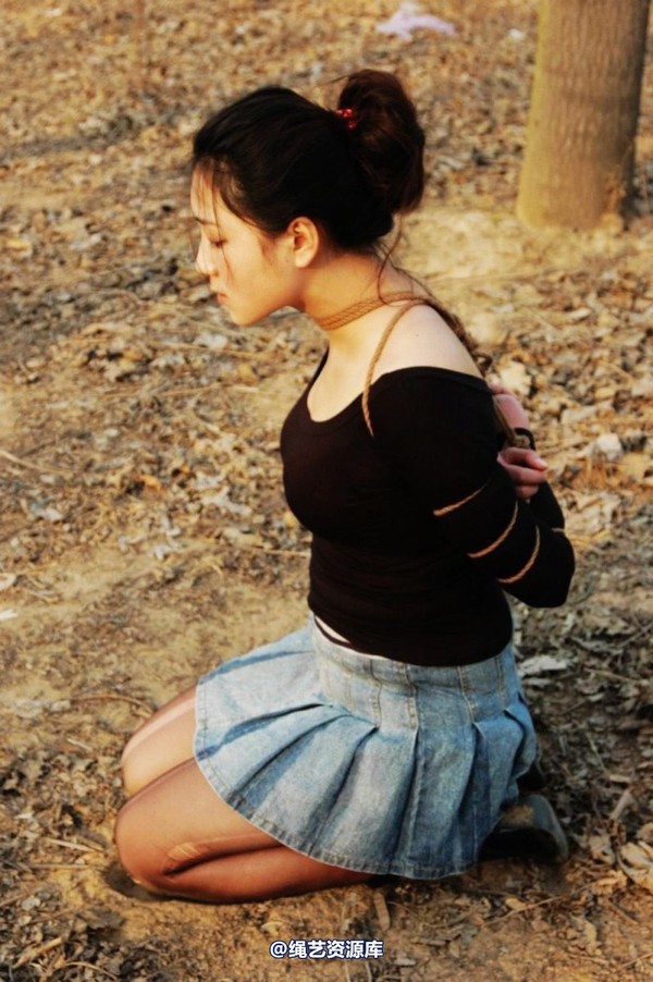 mj影视 - 2013-3-4陈沫踏青 黑丝美女最终的不归路 第 102 张图片