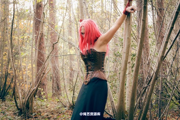 limitedaudience - 2014 elyssia hanging out in the woods 第 14 张图片