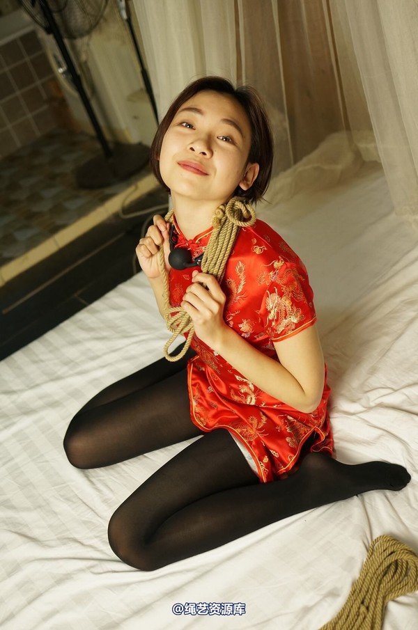dk13美束馆 - 11.14-小仙儿红旗袍-120P 第 87 张图片