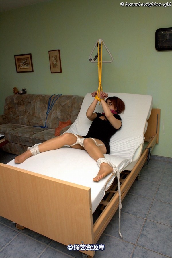 bound-neighbor-girl - Nina A - Tied to the bed 2 第 29 张图片