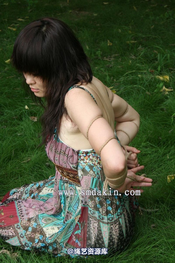 锐度主张 - 2009年第40期捆绑图（2009.8.9）模特：姗姗 月儿 第 20 张图片