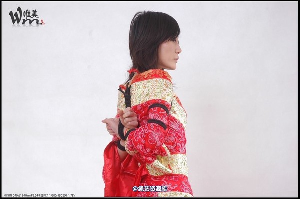 唯美之家 - 2008-11-20雯雯汉服 第 37 张图片