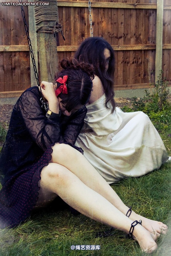 limitedaudience - 2010 catya dominick destruction resting 第 8 张图片