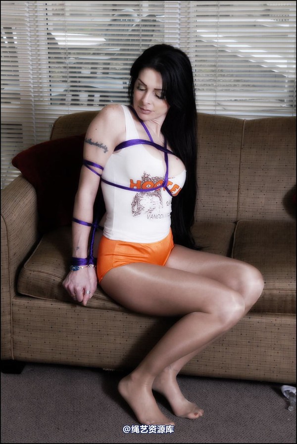 simplytied - Hooters revisited 第 6 张图片