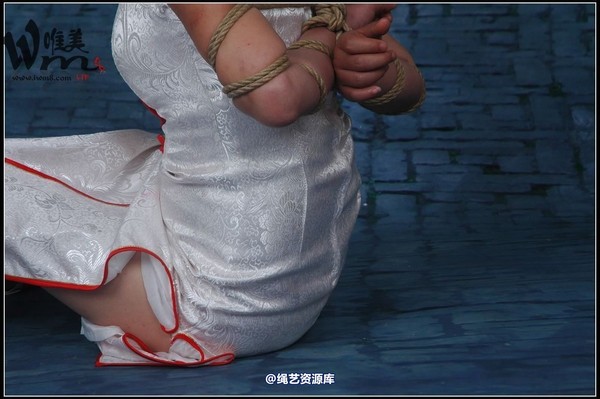 唯美之家 - 08-05-07新模特三 第 235 张图片