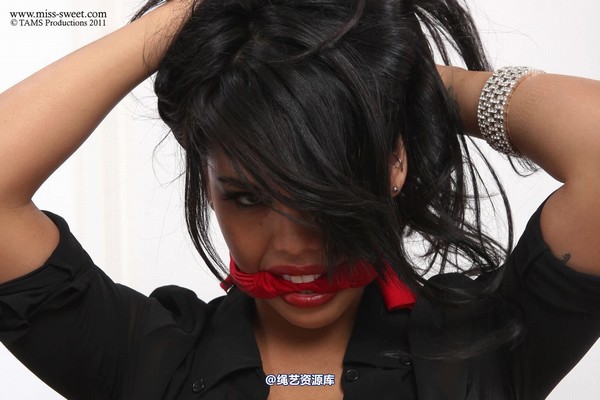 miss-sweet - BW RED STUDIES 1 第 133 张图片