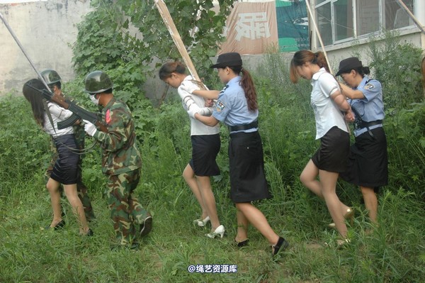mj影视 - 血的代价执行刑场 失禁战栗2013-08-26 第 168 张图片