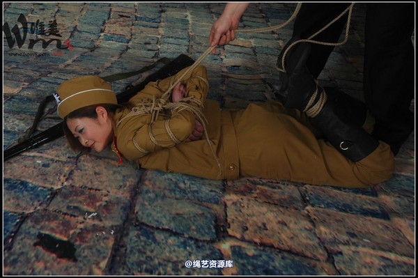 唯美之家 - 08-05-07新模特二 第 128 张图片