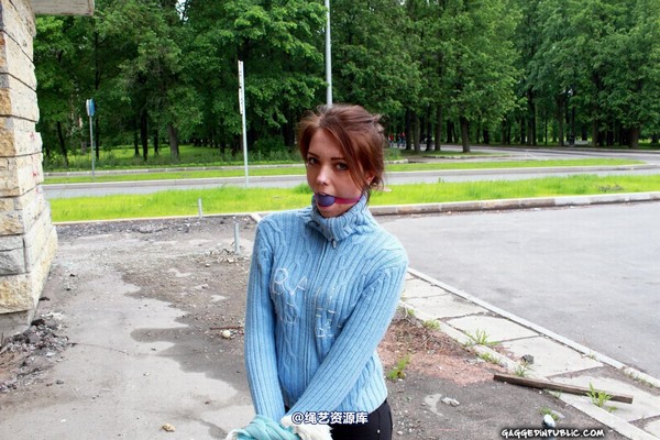 gaggedinpublic - gip380 第 40 张图片