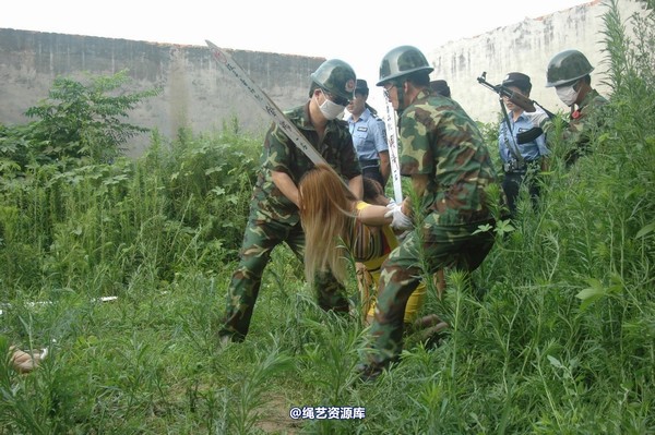 mj影视 - 血的代价执行刑场 失禁战栗2013-08-26 第 118 张图片